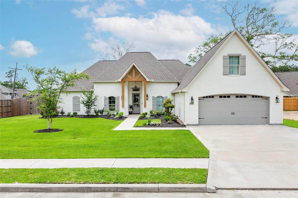 8204 Royal Oaks Drive - Photo 1