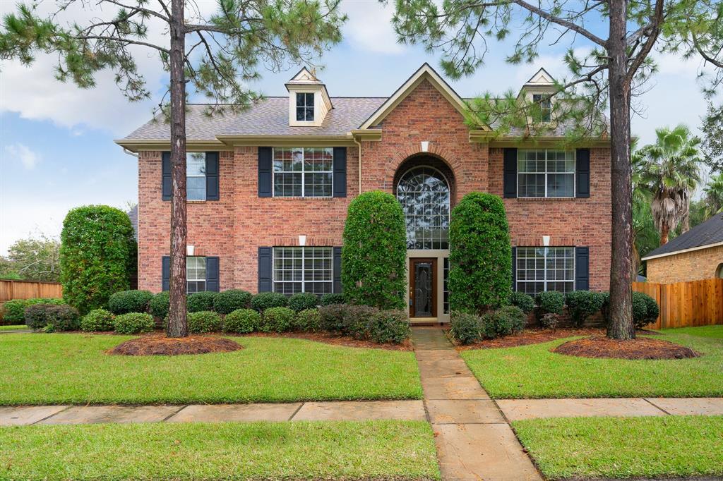 1207 Cambridge Drive - Photo 1