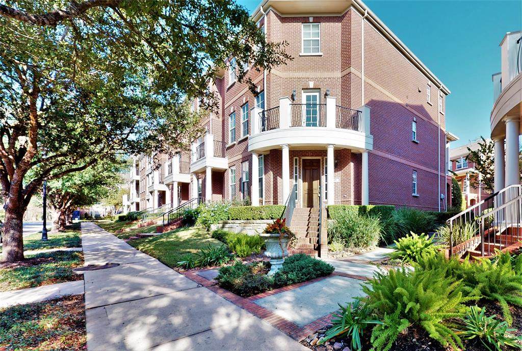 26 Islewood Boulevard - Photo 1