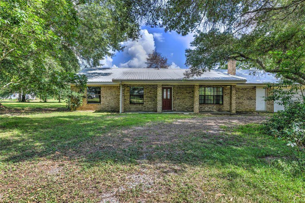 405 County Road 2272 - Photo 1