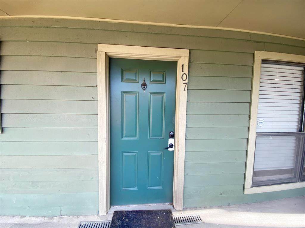 101 Stratford Street - Photo 1