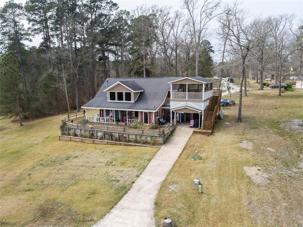260 Holiday Lane - Photo 1
