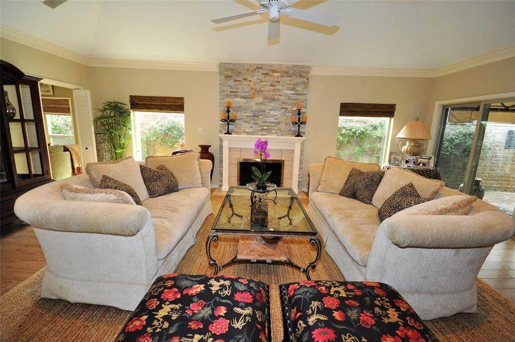 318 Fair Harbor Lane - Photo 1