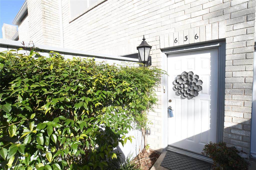 636 Wilcrest Drive - Photo 1