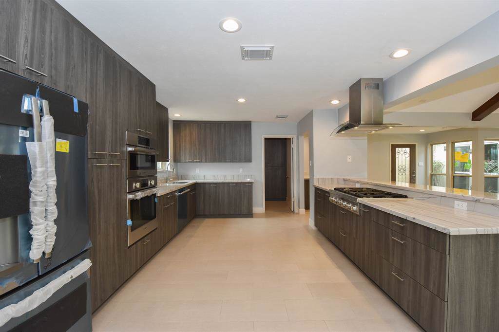 10203 Chevy Chase Drive - Photo 1