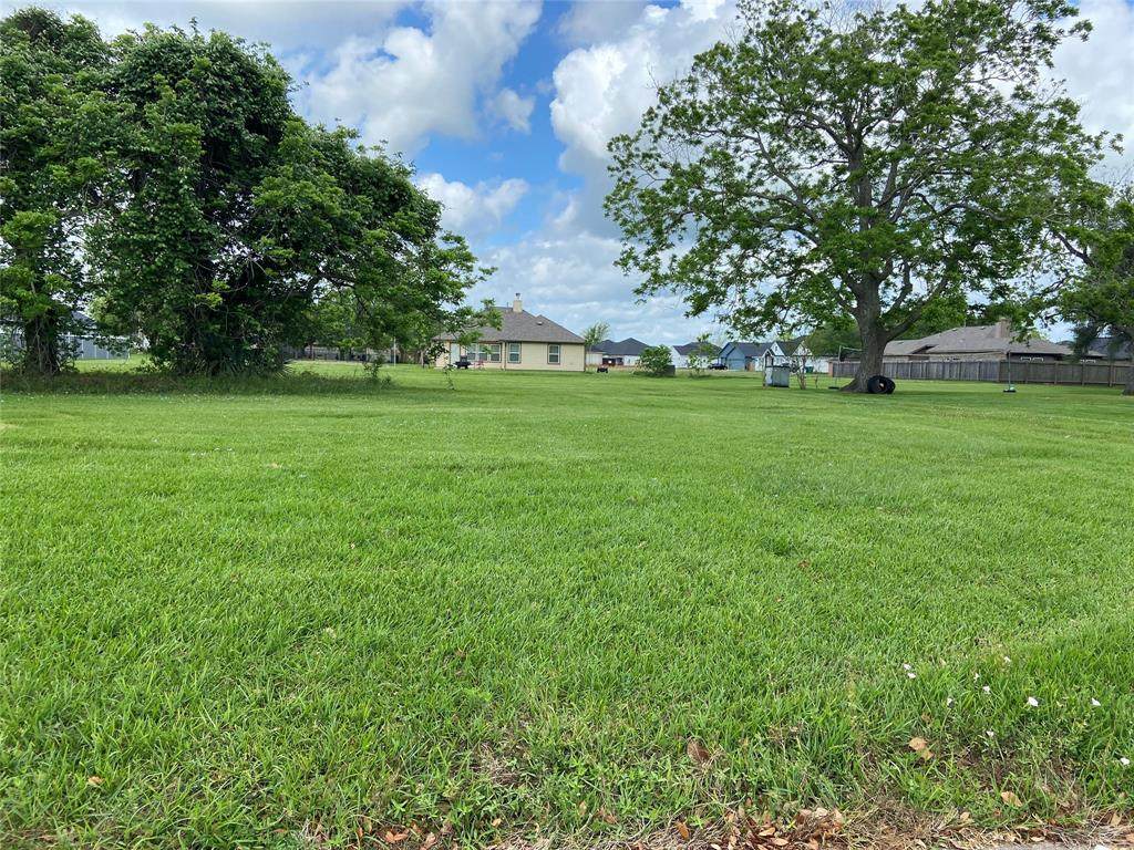 2534 Lakeside Drive - Photo 1