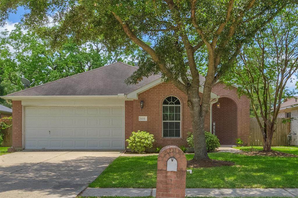 1237 Halls Bridge - Photo 1