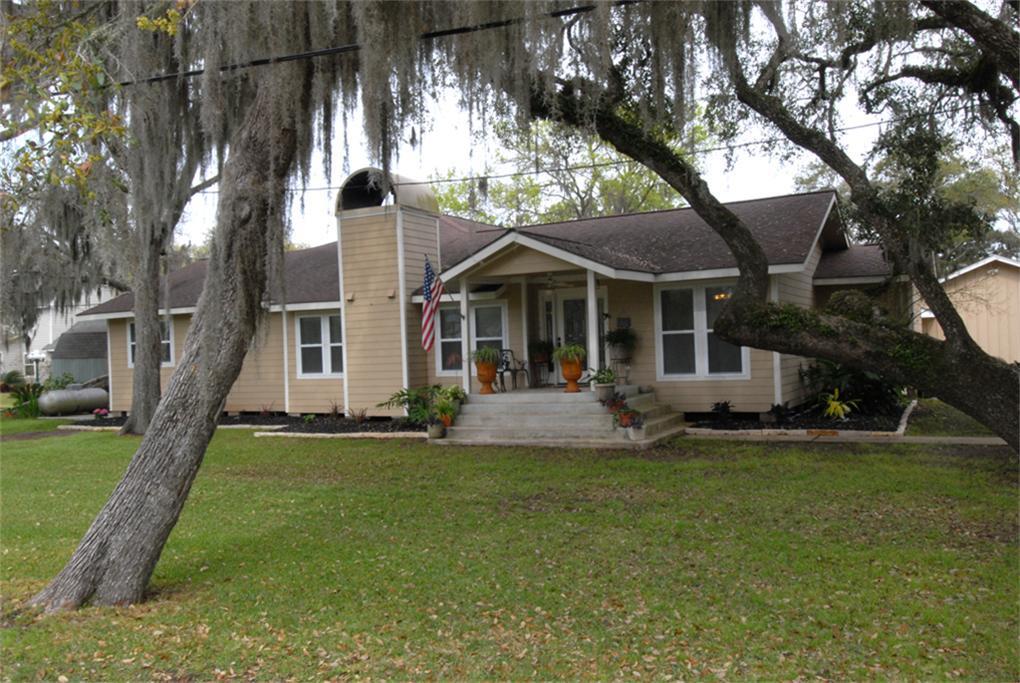 219 Pr 652 Live Oak Bend - Photo 1