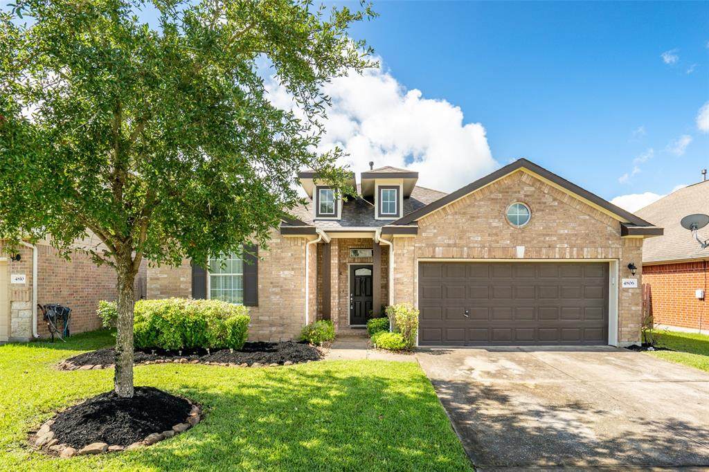 4806 Legends Bay Drive - Photo 1