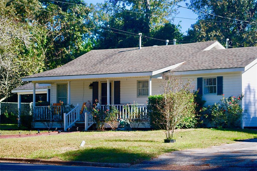 324 Temple Street - Photo 1