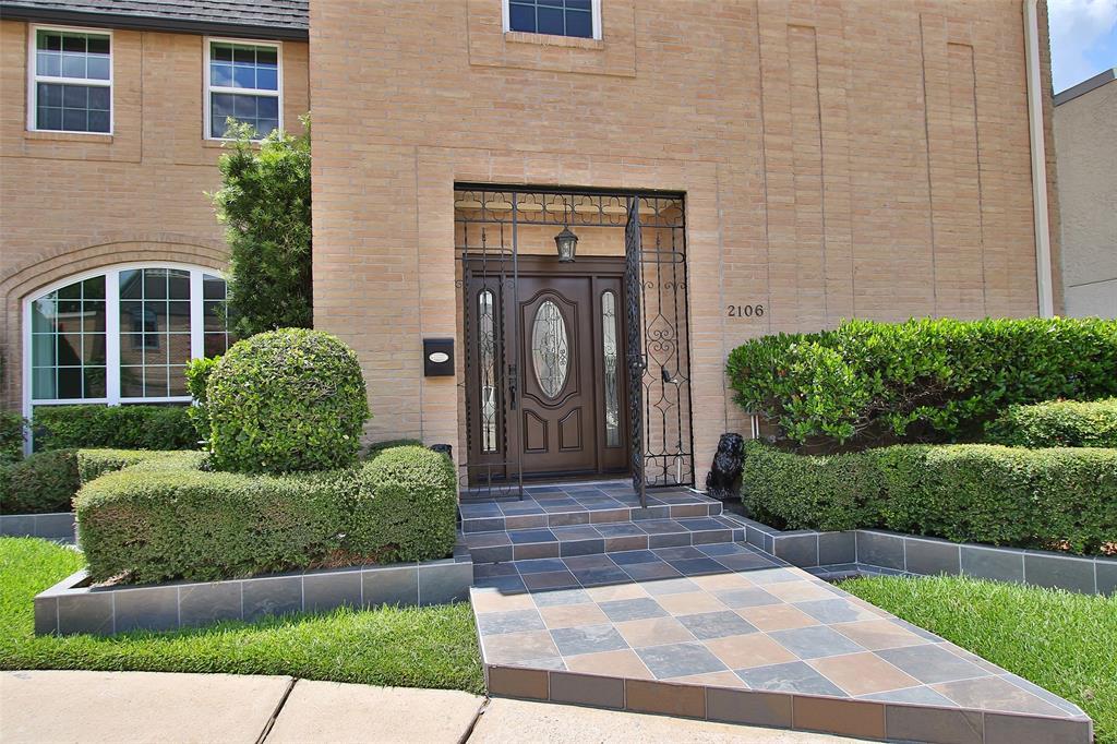 2106 Stonewalk Drive - Photo 1