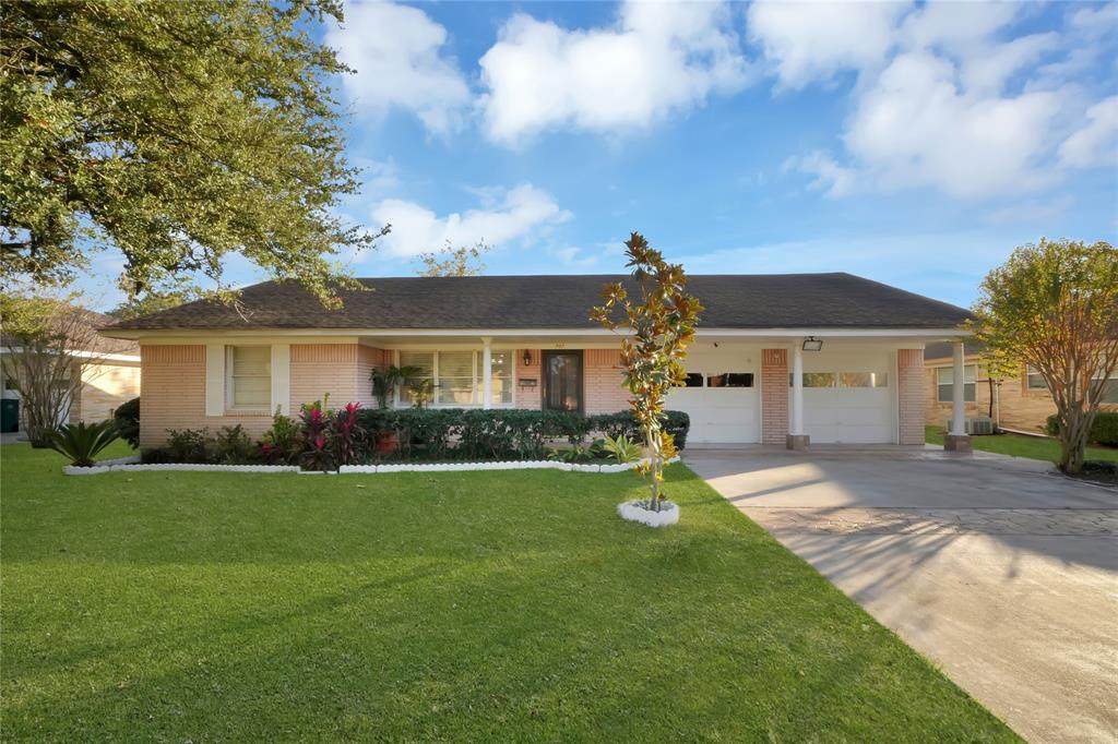 707 Dunwick Lane - Photo 1