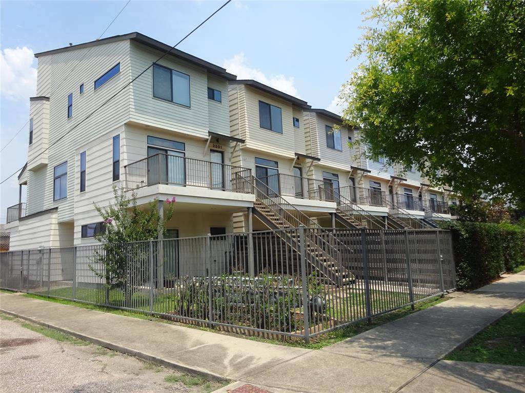2301 Webster Street - Photo 1