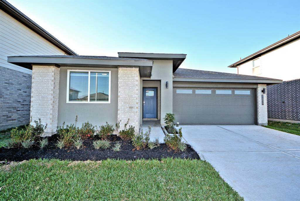 7714 Rainham Valley Lane - Photo 1