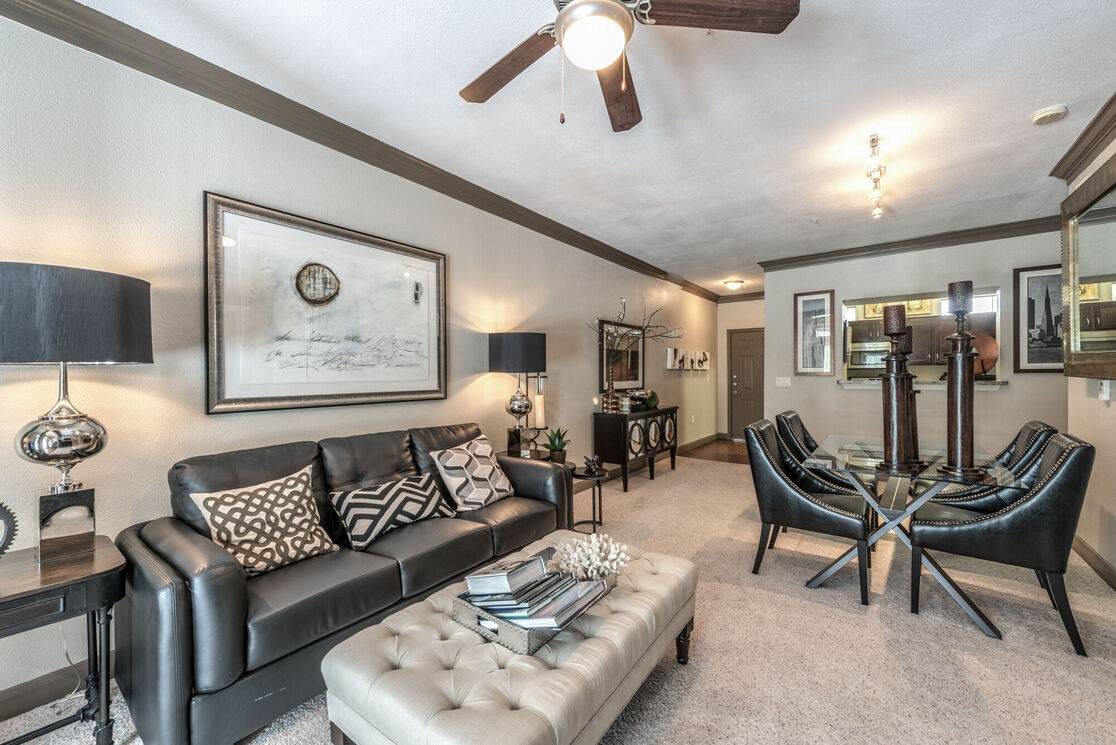 5800 Woodway Drive - Photo 1