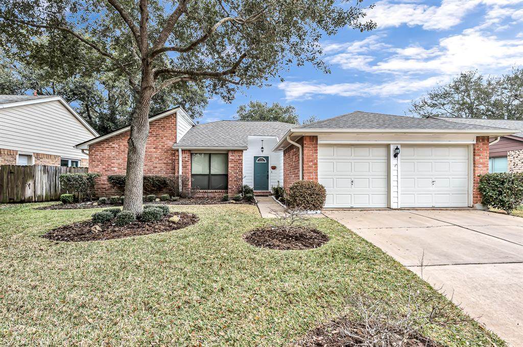 2507 Portland Drive - Photo 1