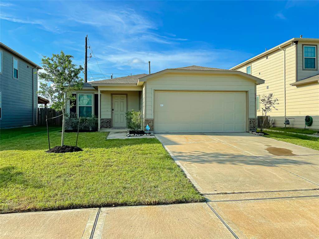 6743 Atlasridge Drive - Photo 1