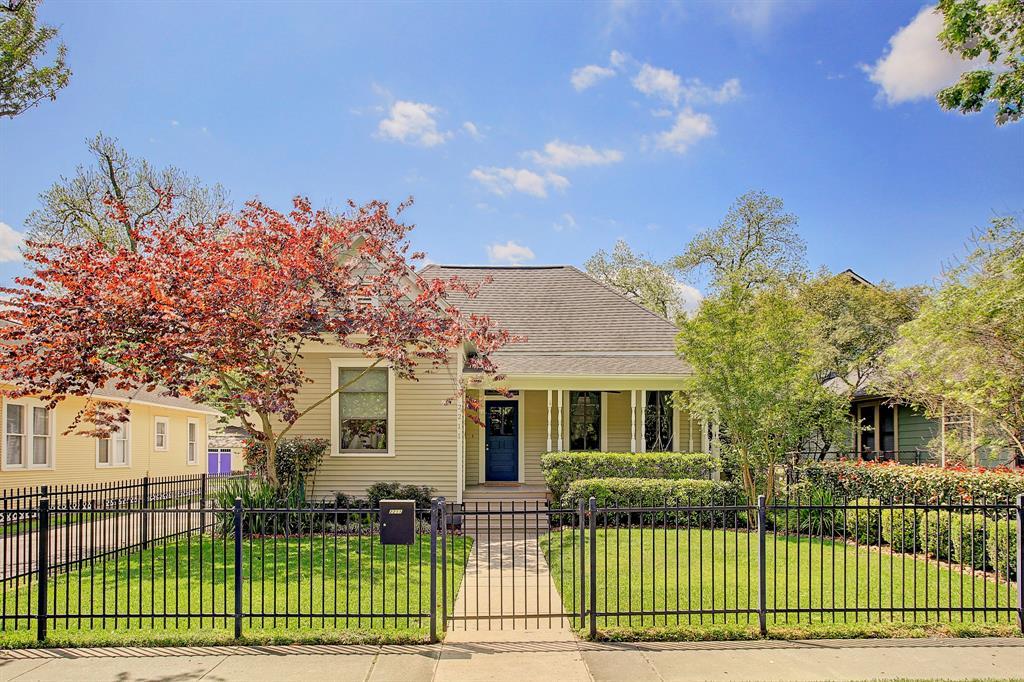2211 Harvard Street - Photo 1