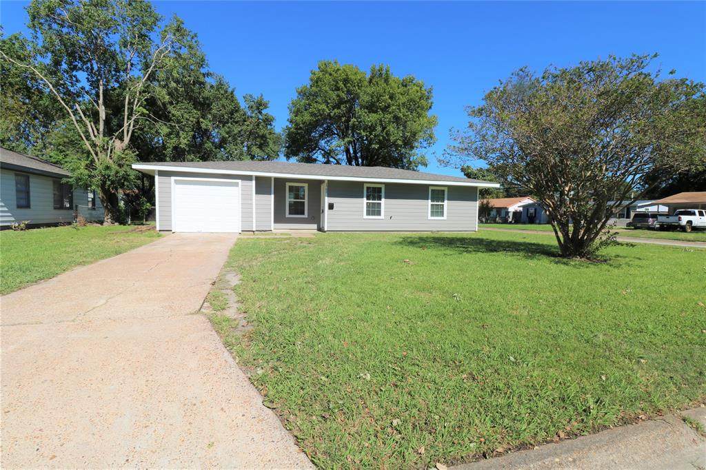 1702 3rd Avenue - Photo 1