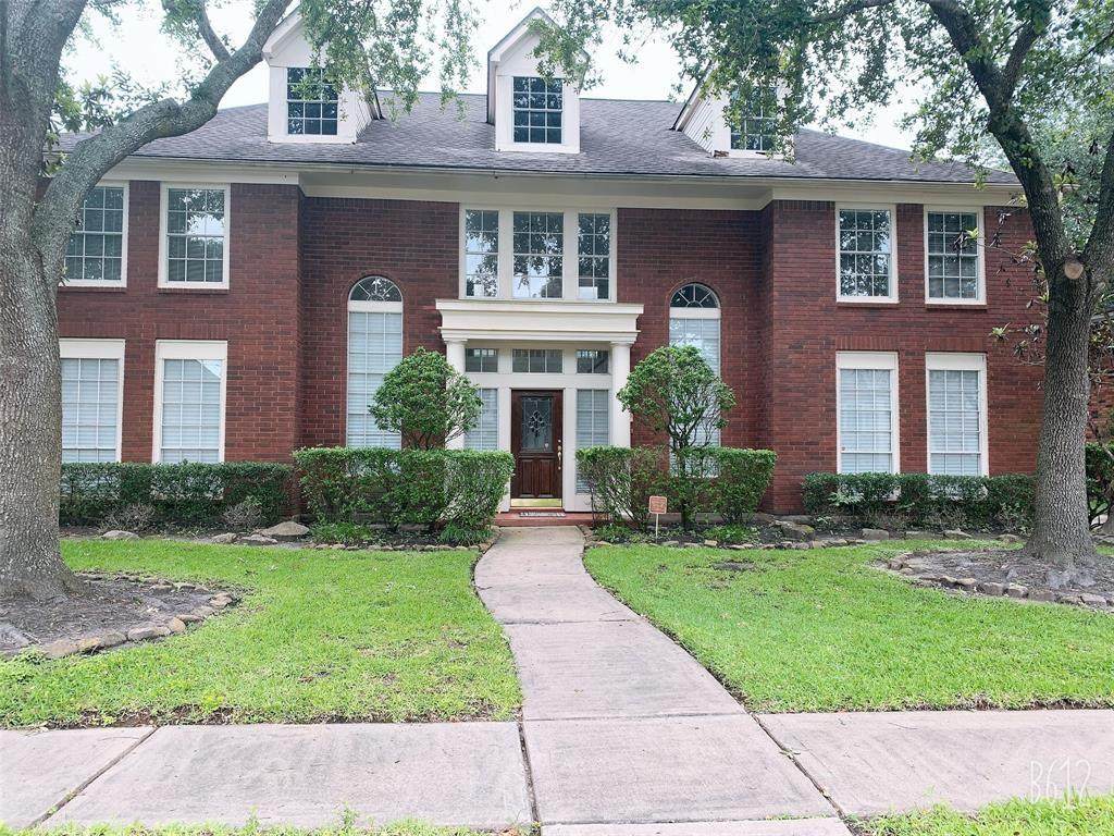 3718 Stockbridge Drive - Photo 1