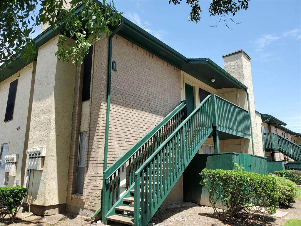 1516 Bay Area Boulevard - Photo 1