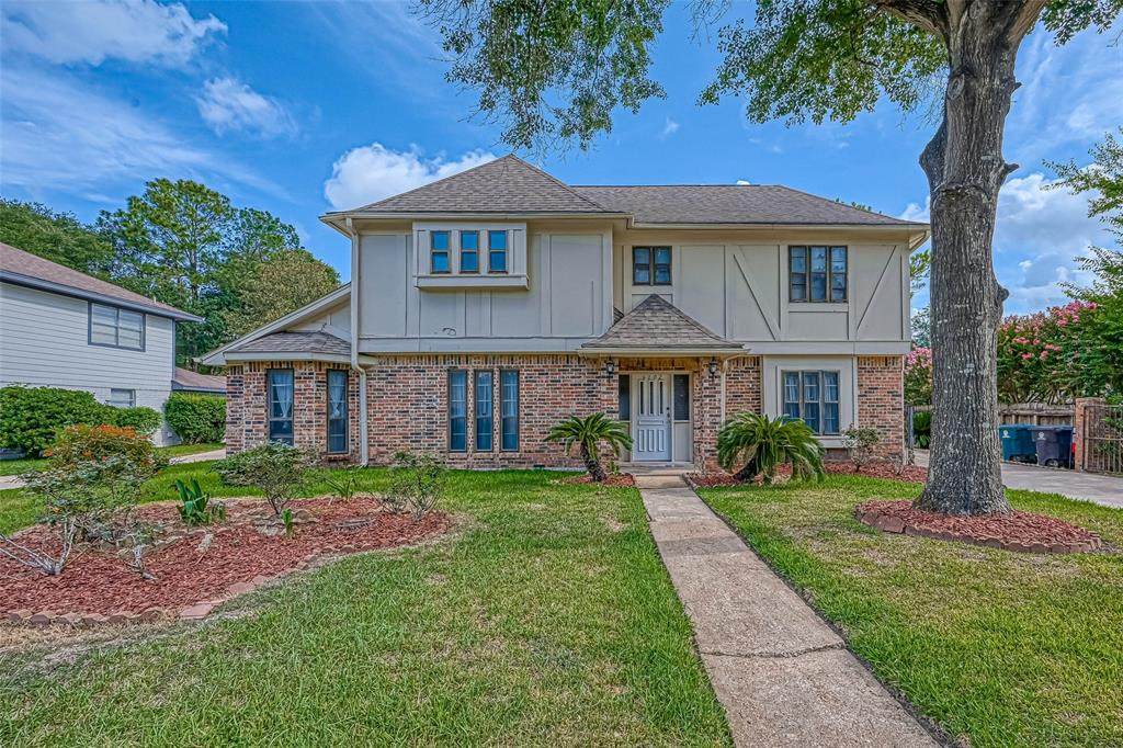 6102 Claridge Drive - Photo 1