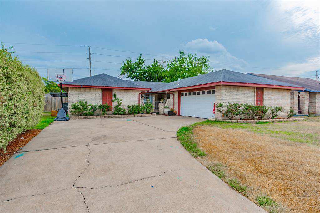 7719 Woodsman Trail - Photo 1