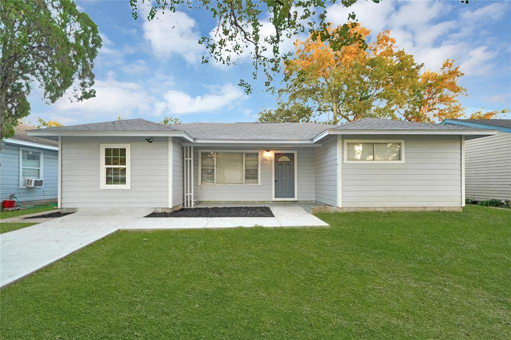 119 Burke Road - Photo 1