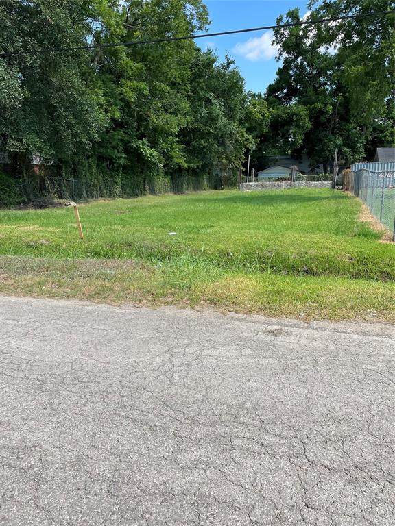 9105 Simmons Street - Photo 1
