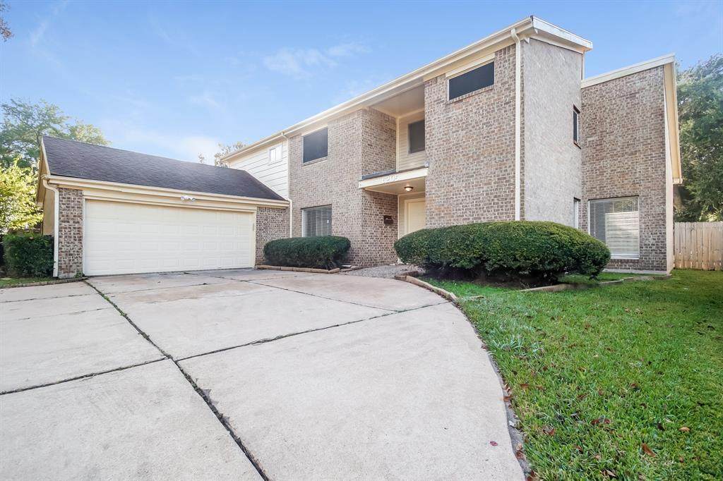 6205 Hummingbird Street - Photo 1