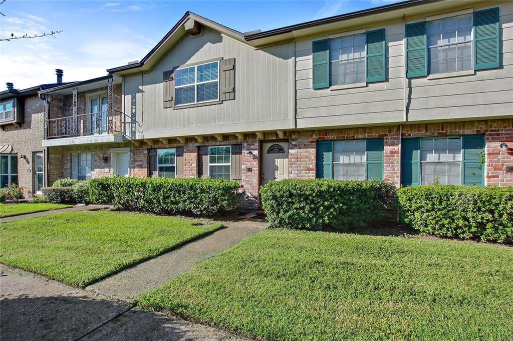4028 Laura Leigh Drive - Photo 1