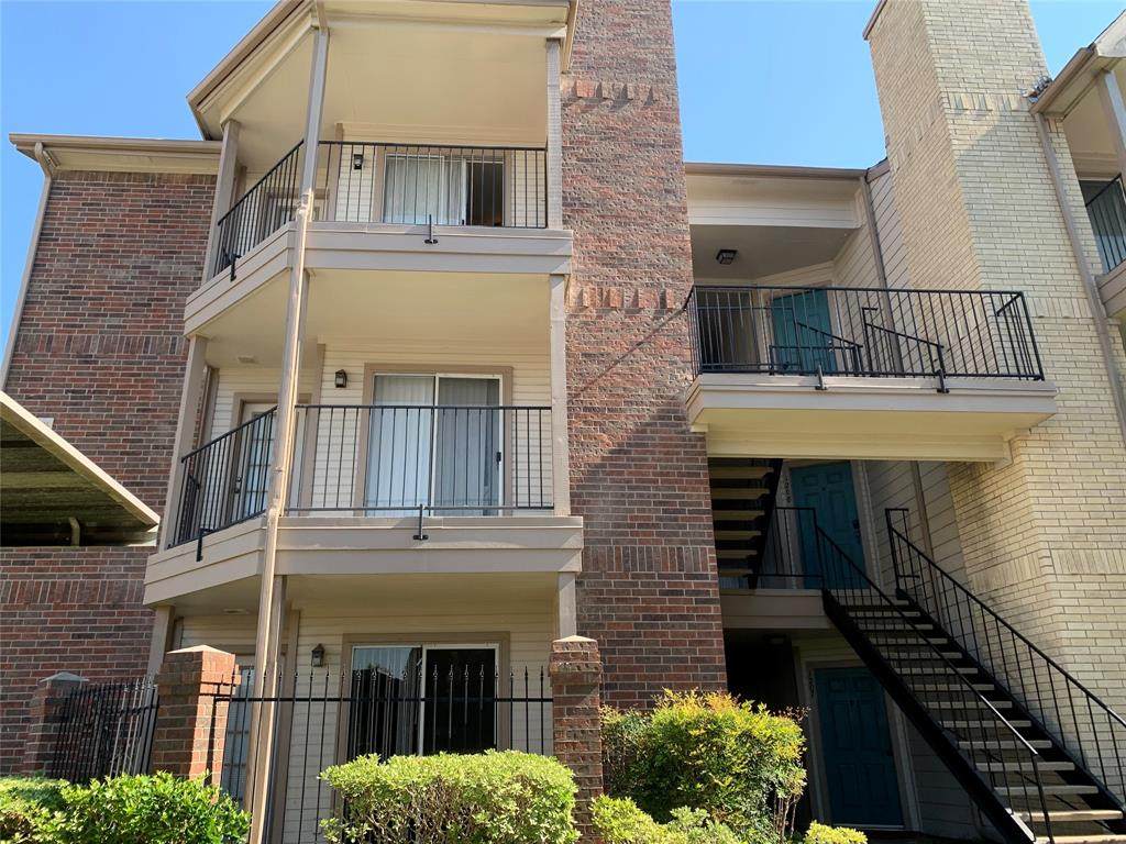 2121 Hepburn Street - Photo 1
