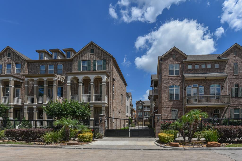 1621 23rd Street - Photo 1