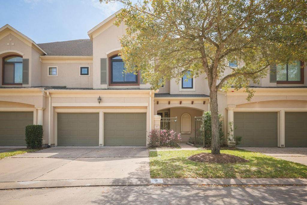 9 Sweetwater Court - Photo 1