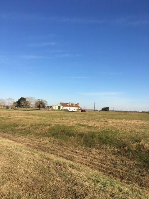 437 Brahman Trail - Photo 1