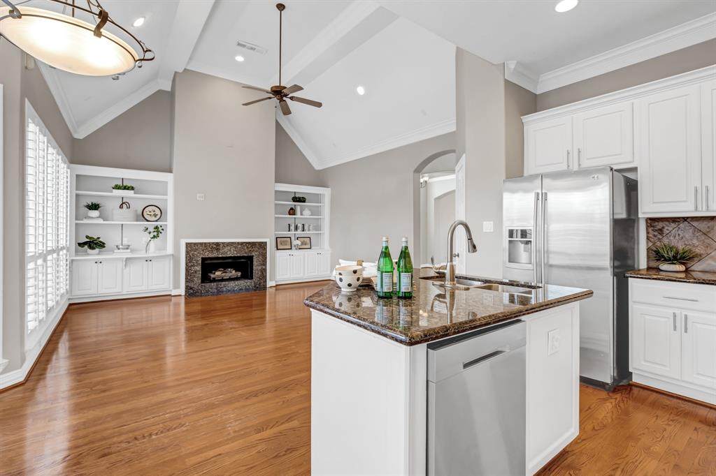 1111 Ridgecrossing Lane - Photo 1