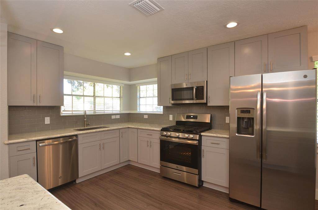 15603 Oldridge Drive - Photo 1