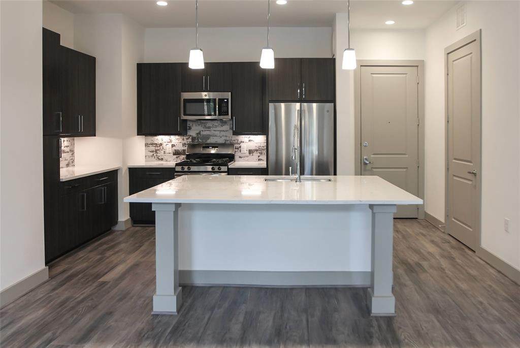 3030 Summer Street - Photo 1