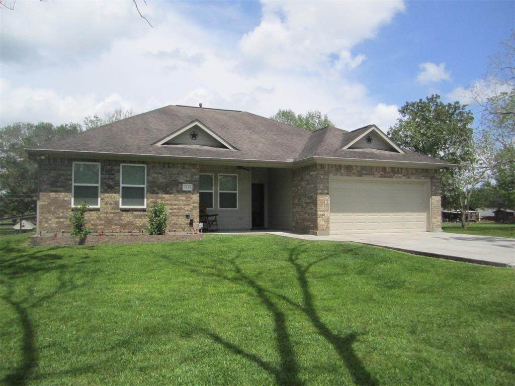 5113 County Road 166 - Photo 1