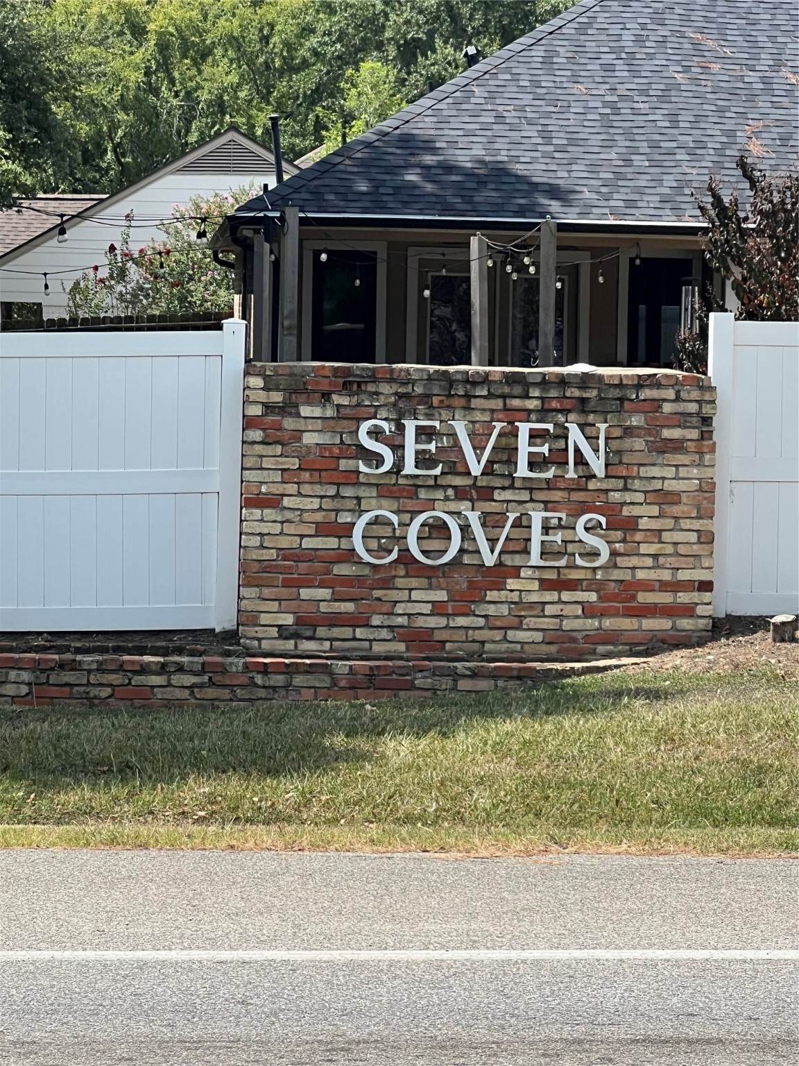 7041 Kingston Cove - Photo 1