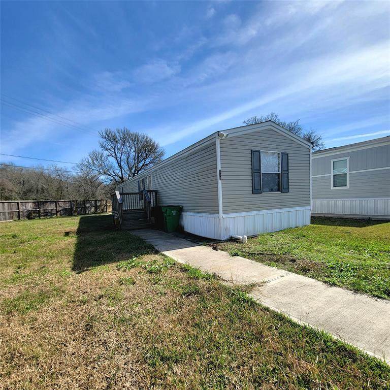 111 Heron Inlet - Photo 1