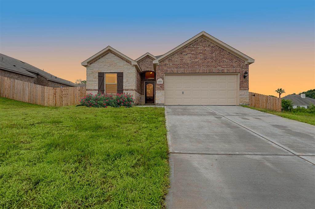 12941 Howard Circle - Photo 1