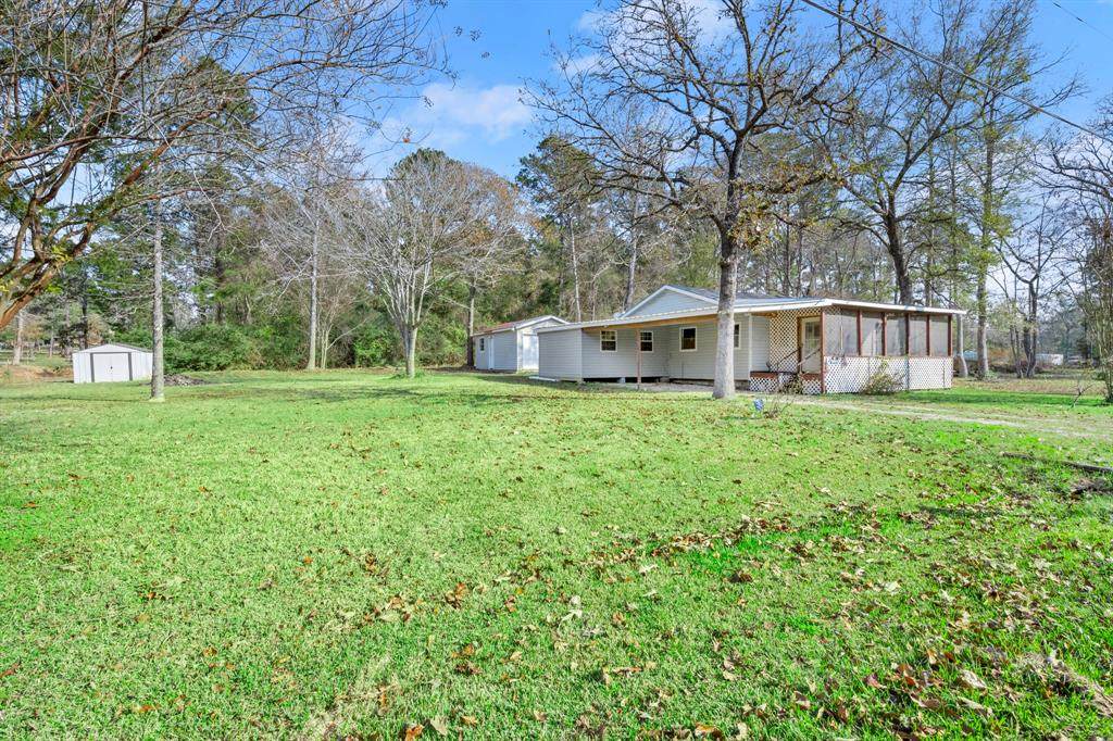 357 Lake Livingston Boulevard - Photo 1