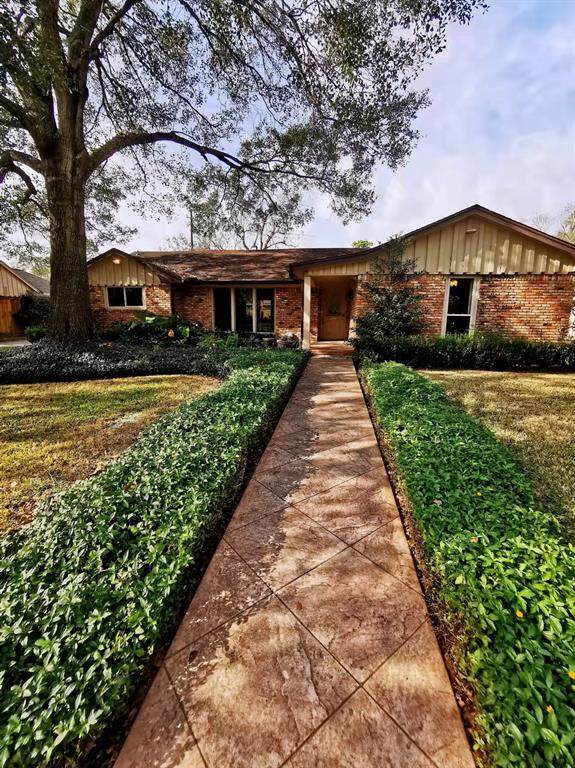 5054 Yarwell Drive - Photo 1