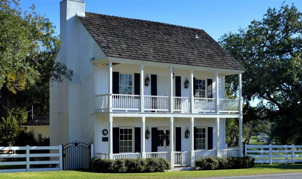 301 Washington Street - Photo 1