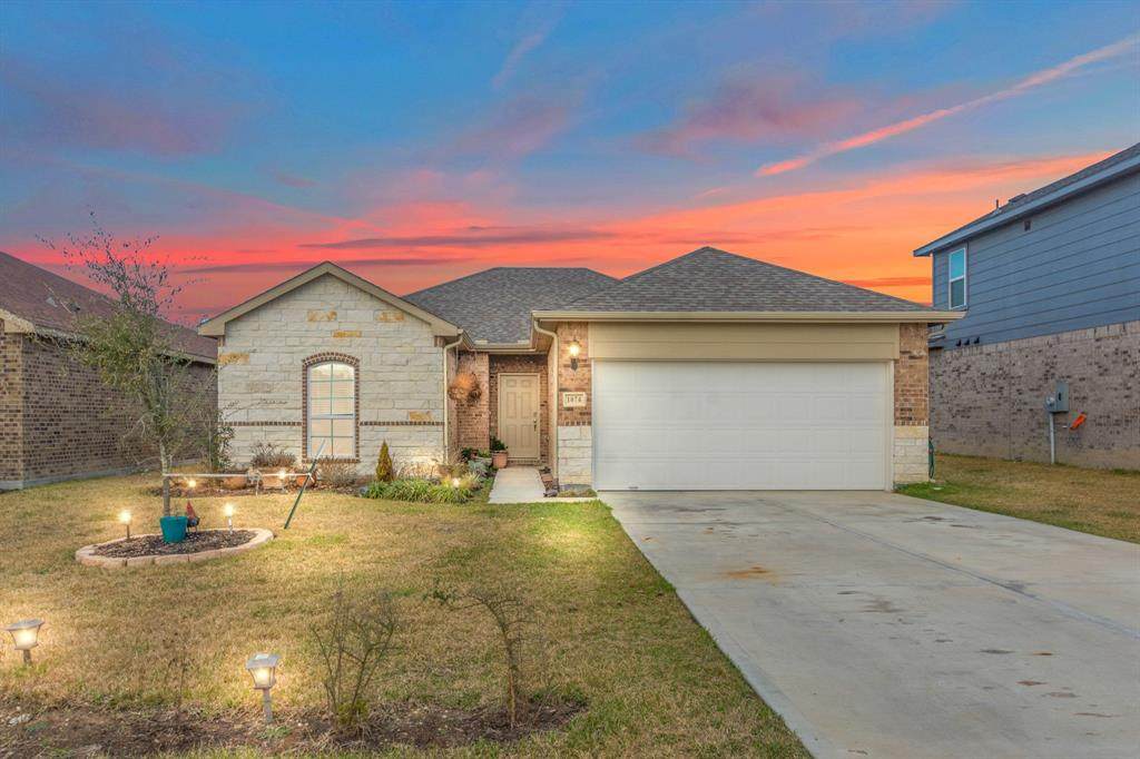 1074 Road 5102 - Photo 1