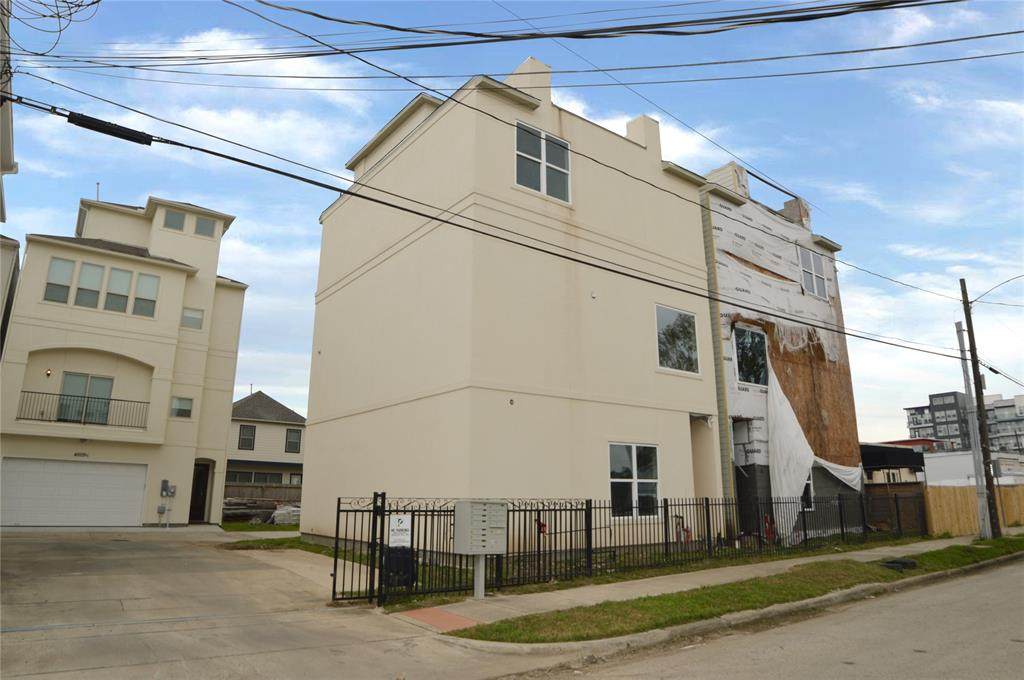 4611 Nett Street - Photo 1