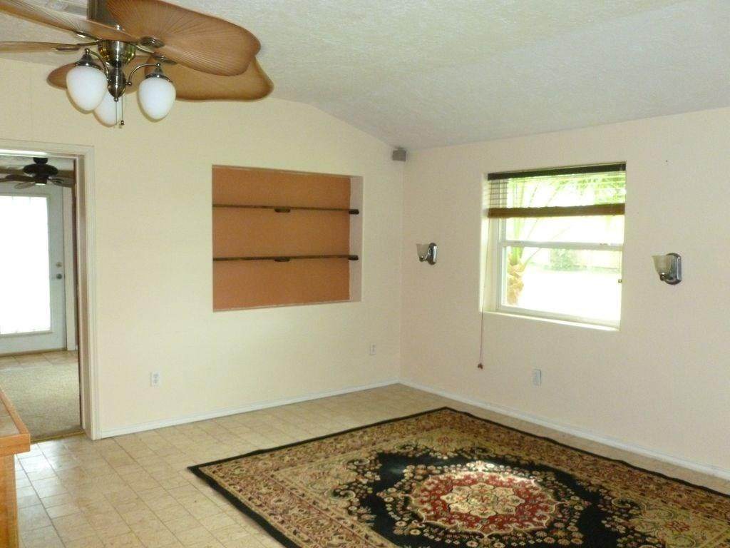 137 11th Street - Photo 1