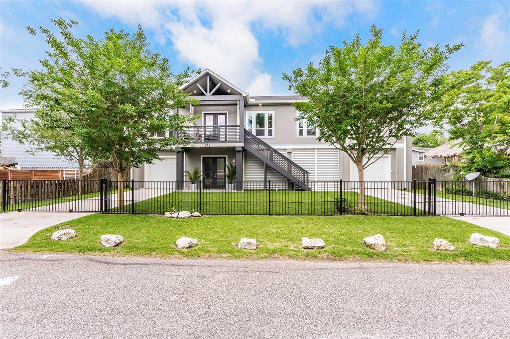 312 Narcissus Road - Photo 1