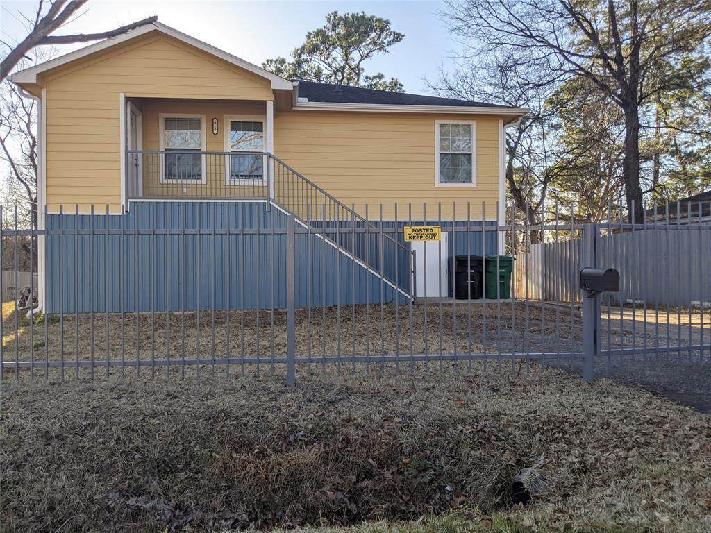 910 Rosewick Street - Photo 1